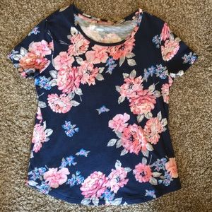 Women’s floral tee